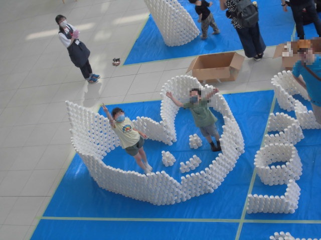 きぼーるミュージアム紙コップオブジェ画像